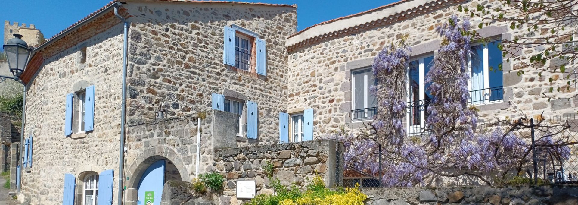 gites du Prieuré à Montaigut le Blanc Puy de Dôme