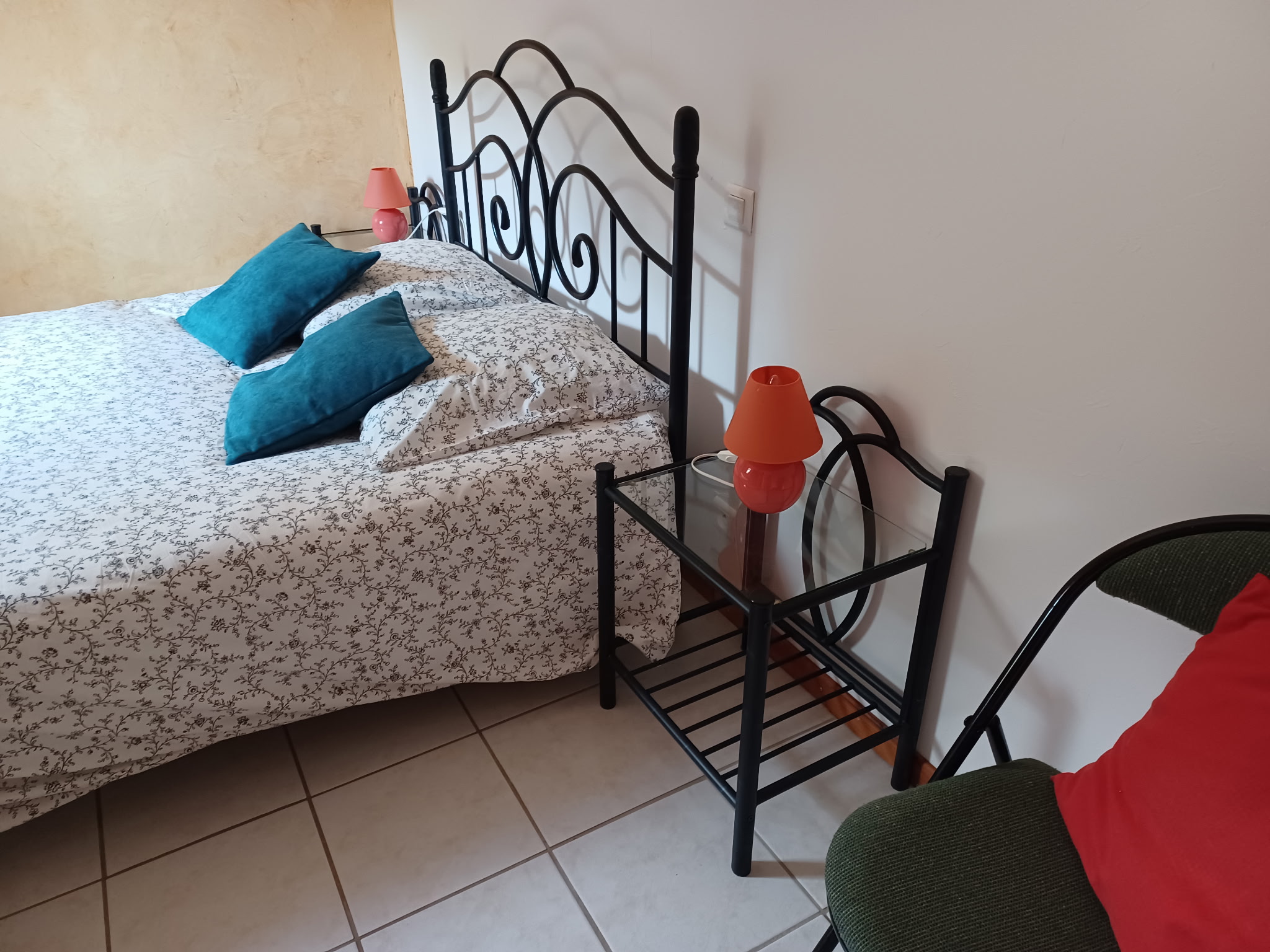 le gite familial dispose de 3 chambres avec 6 couchages
